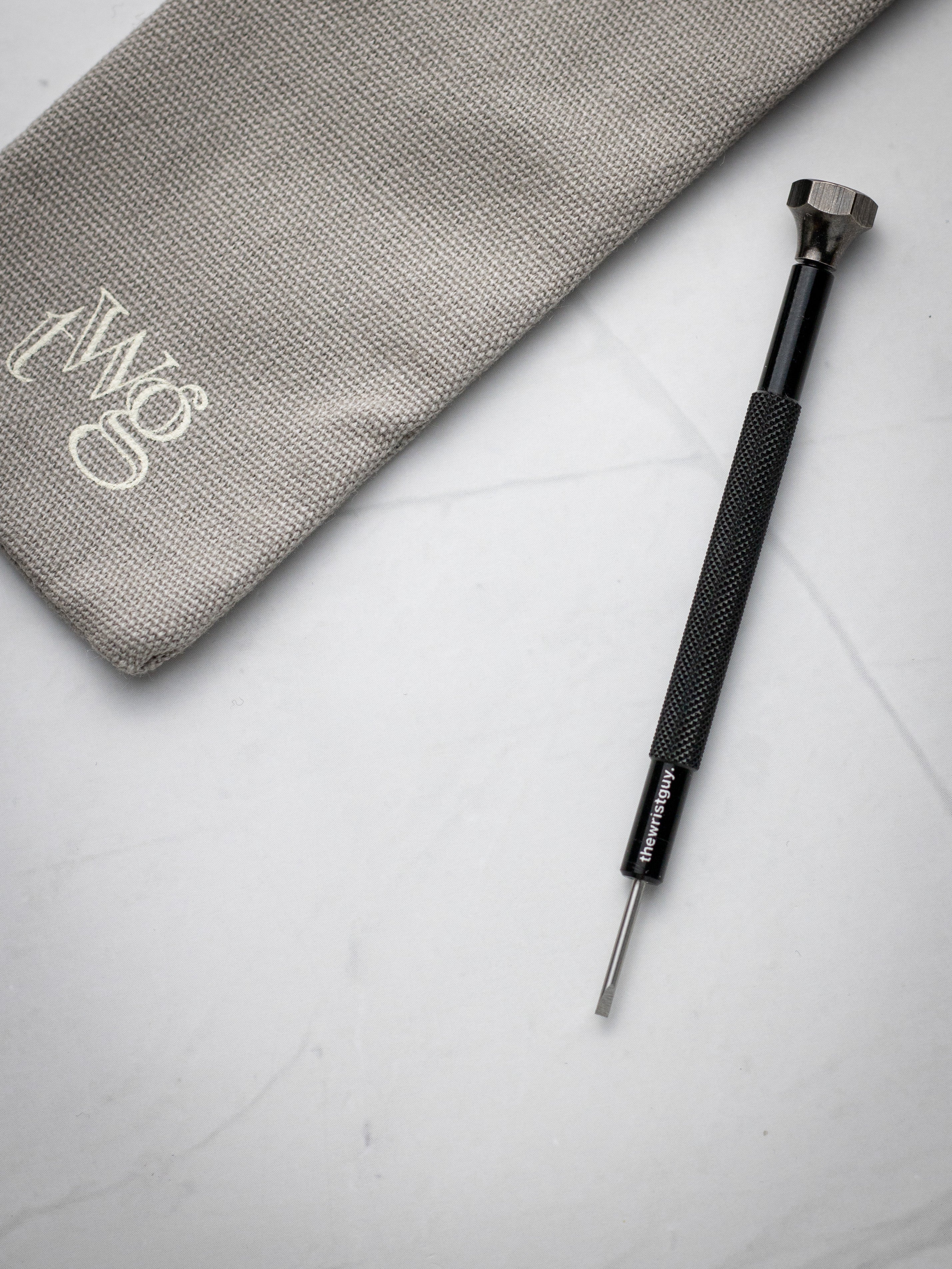 Werkzeug für Uhrenbänder | TheWristGuy