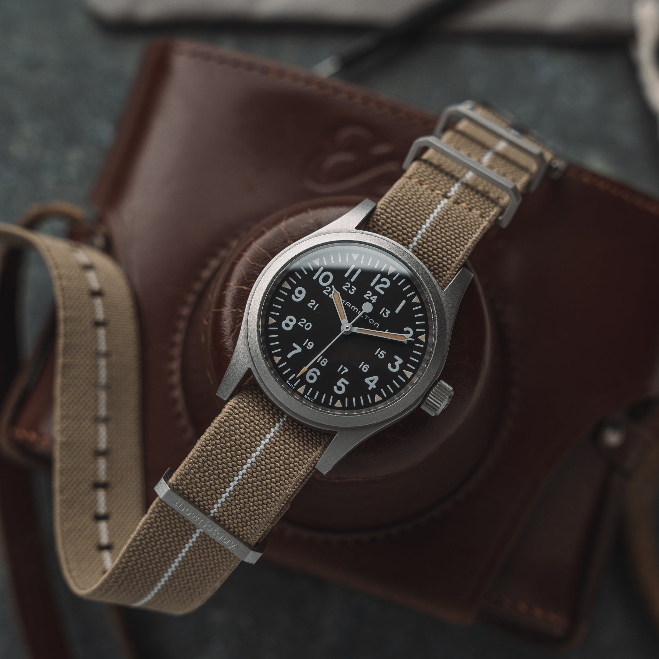 Detailansicht des elastischen Nylonmaterials des NATO Bands